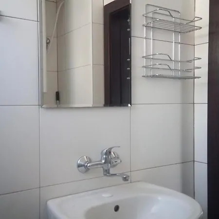 شقة Adagio Sarafovo *